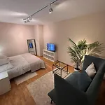 Zsigmond Gardens Cosy Flat